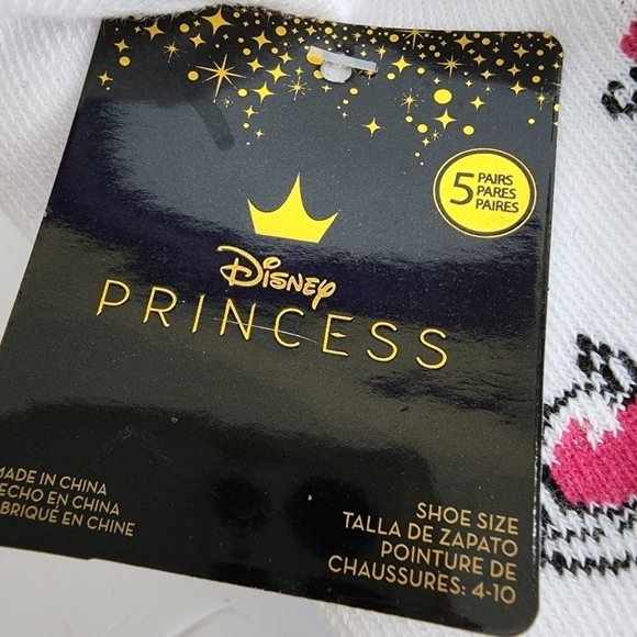 NWT Disney Princess Snow White Pair 5 No Show Socks - Picture 3 of 11